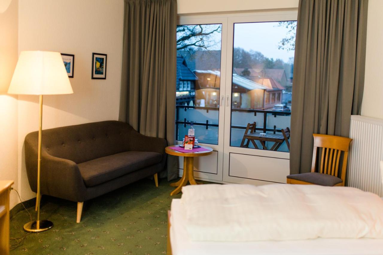 Akzent Hotel Zur Gruenen Eiche Bispingen Εξωτερικό φωτογραφία